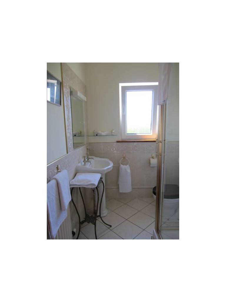 Moyglare Lodge B&B 