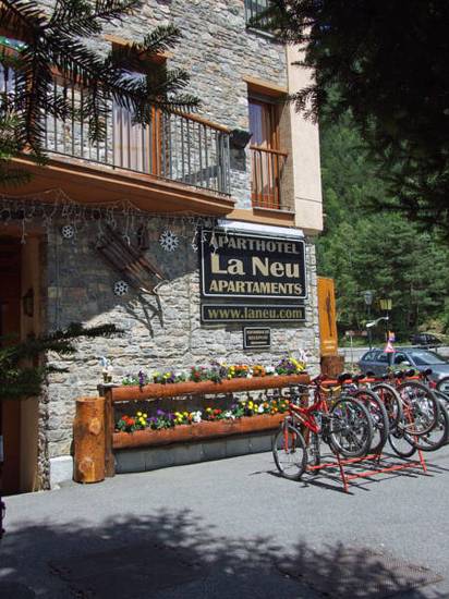 Aparthotel La Neu  3* Андорра, Ордино