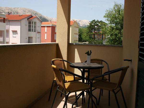 Apartments Mirica  4* Хорватия, Крк