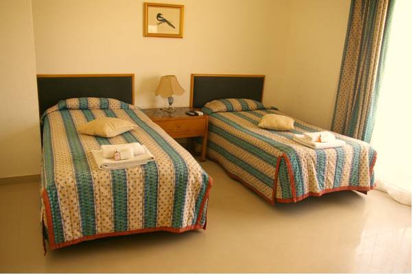 Petra Home Hotel 