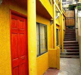 Hostal Casa Roma  в Вальпараисо