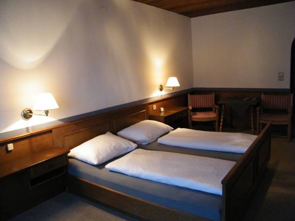 Dahoam by Sarina Hotel & Suites