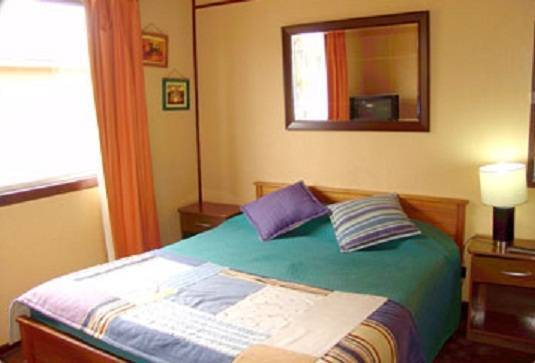 Hostal Madrigal  Чили, Вальпараисо
