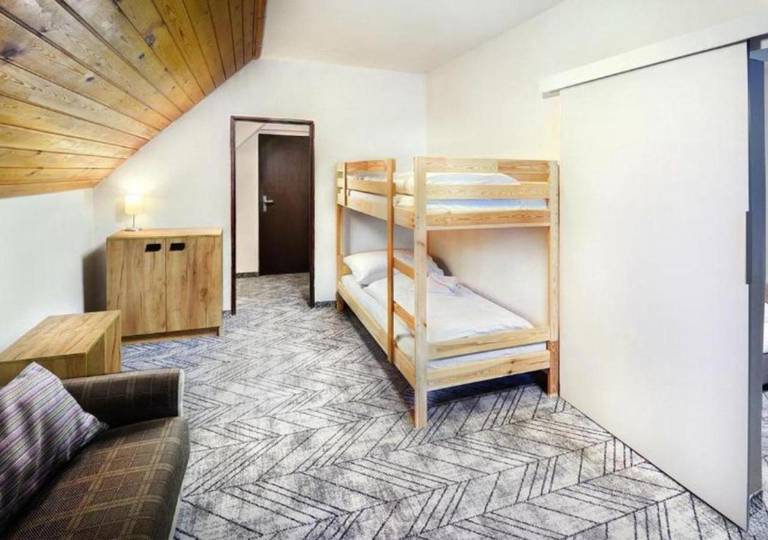 Hotel SKI