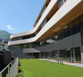 Hotel Arlmont  в Тироле
