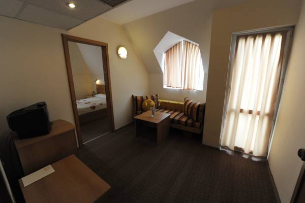 Solaris Aparthotel 3*