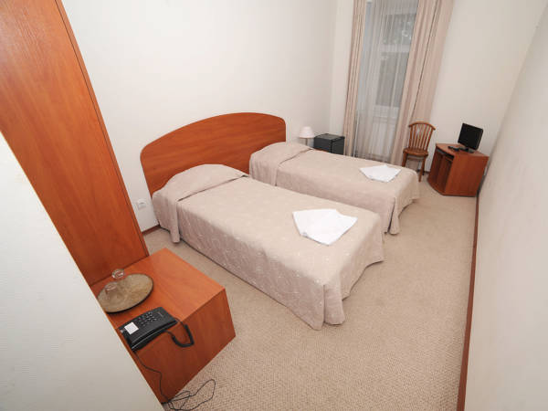 Deims Hotel 