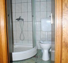 Hotel West  в Сучаве