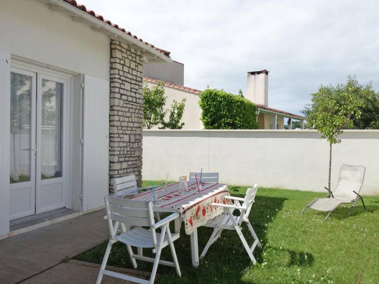 Holiday Home Maison du Pas de la Roquille Vaux Sur Mer 