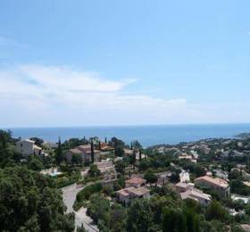 Holiday home Domaine Le Grand Boucharel Les Issambres в Лес-Иссамбре