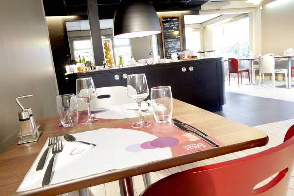 Campanile Paris Ouest - Porte de Champerret Levallois 2* Франция, Париж