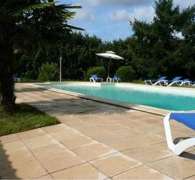 Holiday Home Baron Alienor Villenuve Sur Lot  в Пюжоле