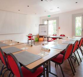 Campanile Tours Sud ~ Chambray-Les-Tours в Шабре-ле-Туре