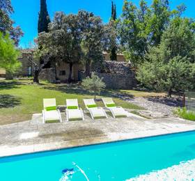 Apartment L'hermitage St Pons Bonnieux  в Бонньё