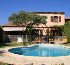 Holiday Home Le Cap Cavalaire sur Mer  в Кавалер-сюр-Мере