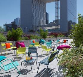 Renaissance Paris Hotel La Defense  в Пюто