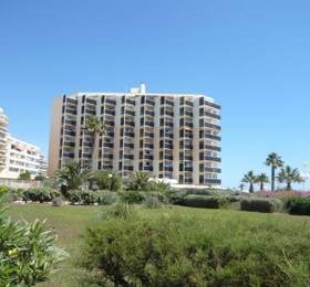 Apartment Le Beach Canet Plage  в Кане