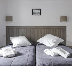 Hotel Les Palmiers En Camargue в Сент-Мари-де-ла-Мере