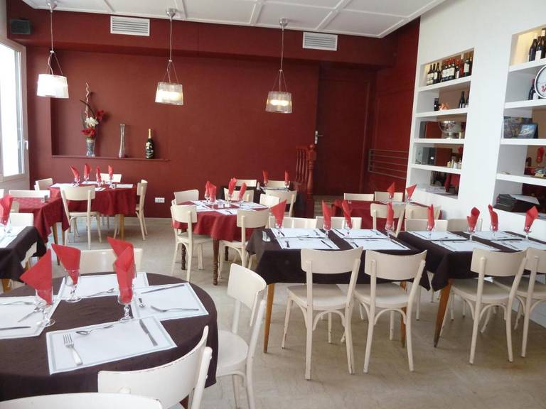 Hotel Restaurant Les Oceanides 