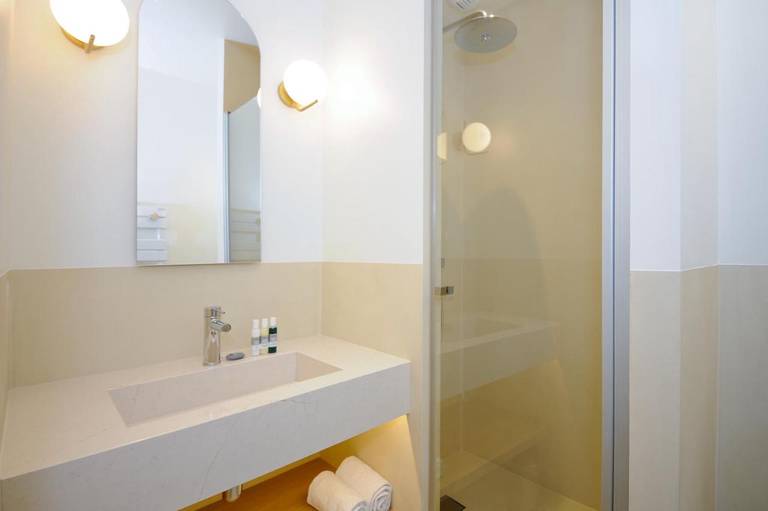 Logis Hotel Les Grenettes 