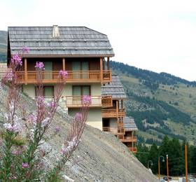 Les Chalets des Rennes  в Варе