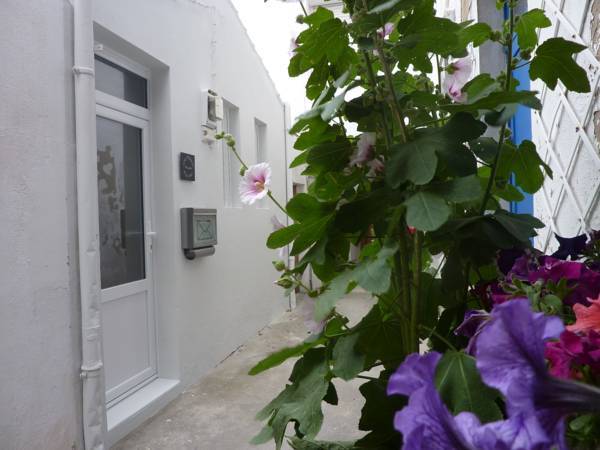 Une Maison a la Mer  Франция, Ле-Сабль-д’Олон