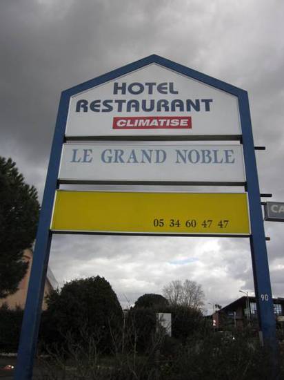 Hotel Le Grand Noble  2* Франция, Бланьяк