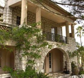 Villa Canto Grihet  в Вансе