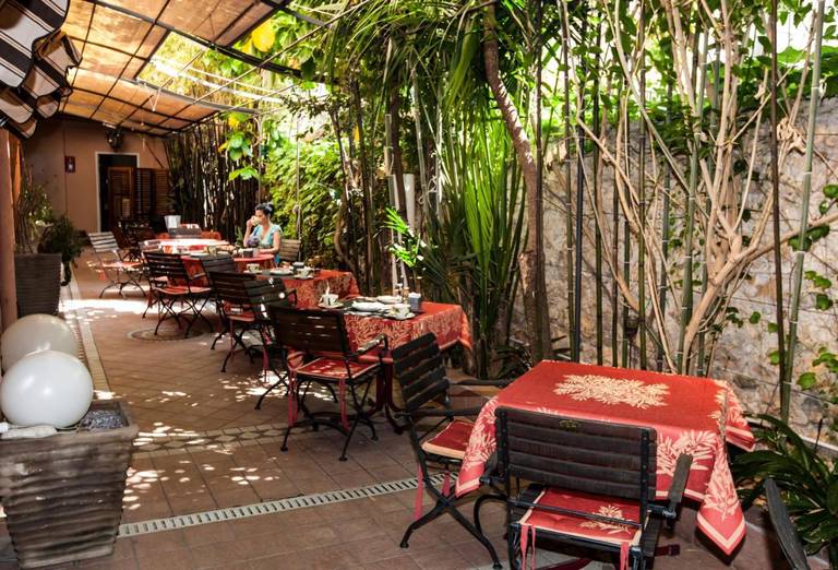 Logis Hotel Paris Rome, Menton