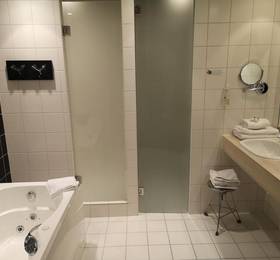 Отдых в Hotel le Cinq Hyper - Centre - Франция, Рона Альпы