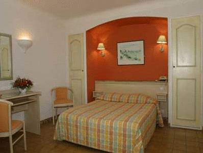 La Quietude 3* Франция, Лес-Иссамбр
