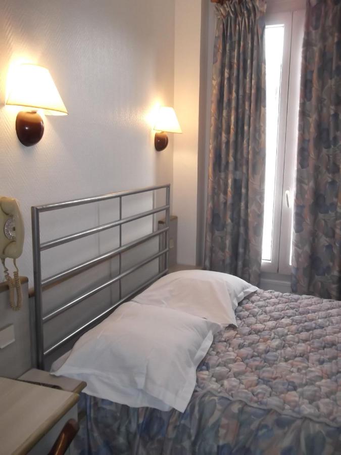 Hotel Luxor 2*