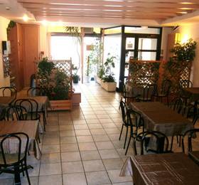 Отдых в Hotel Saint Jacques Logis de France - Франция, Валанс
