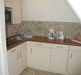 Rantum Dorf - Ferienappartments im Reetdachhaus 3  в Рантуме