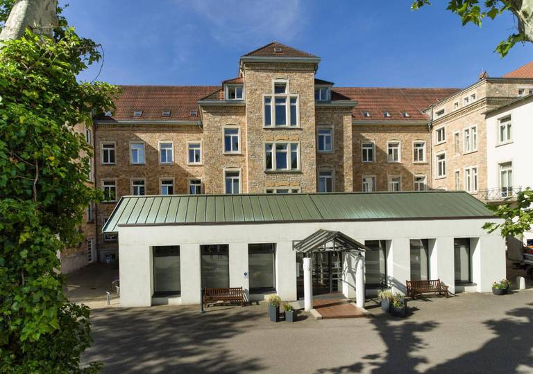 Bildungshaus St. Bernhard - Wohnen und Tagen 