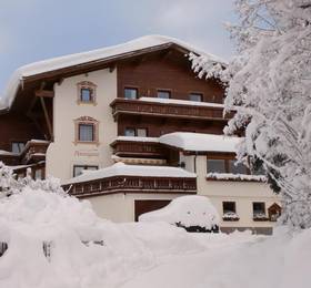 Hotel Appartement Platzergasse  в Фисе