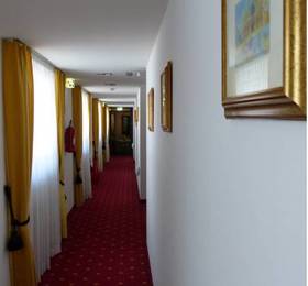 Autobahnmotel Siegburg-West  в Зигбурге