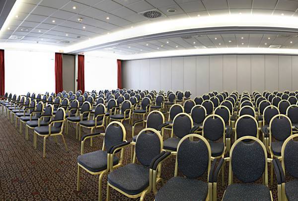Ramada Hotel Leipzig-Halle  4* Германия, Галль