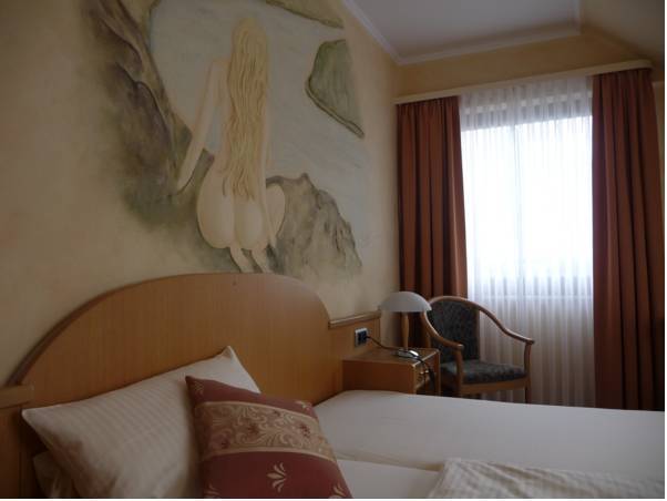 Landhotel Zum Kronprinzen 3* Германия, Обервезель