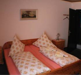 Hotel Landhaus Sonnenhang  в Камп-Борнхофене