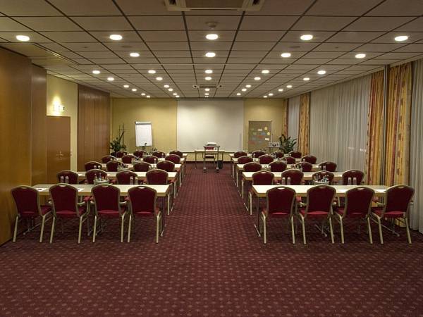 Ramada Hotel Darmstadt 3* Германия, Дармштадт