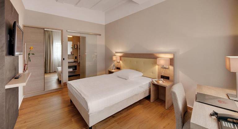 Hotel Doctor Weinstube 