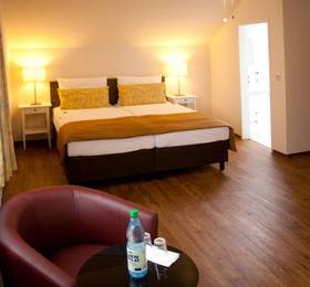 Hotel Rosmarin garni в Бад-Цвишенане