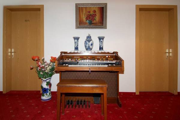 Hotel Alpina Regina  Австрия, Бибервир