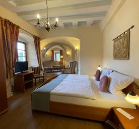 Hotel Schloss Zell в Целль-ан-дер-Мозеле