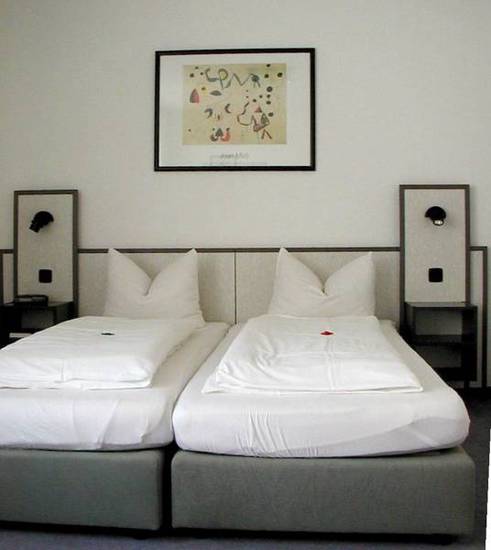 Fairhotel Sarstedt  Германия, Зарштедт