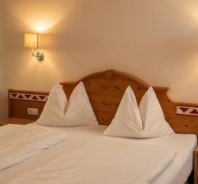 Hotel am Sonnenhugel в Фильцмосе