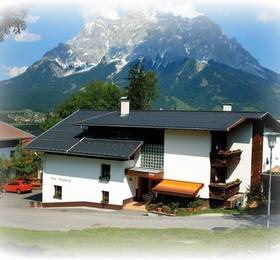 Haus Bergfrieden  в Лермосе