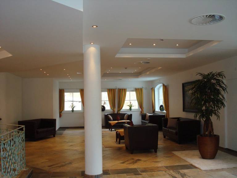 Hotel Thaneller 