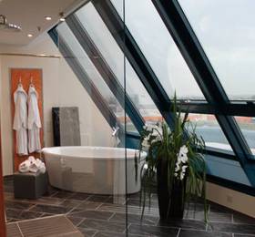 Hotel-Pyramide  в Фюрте